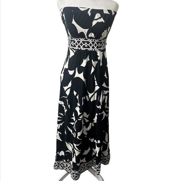 White House Black Market Strapless Maxi Dress XS Boho Chic Quiet Luxury Feminine - Picture 1 of 7